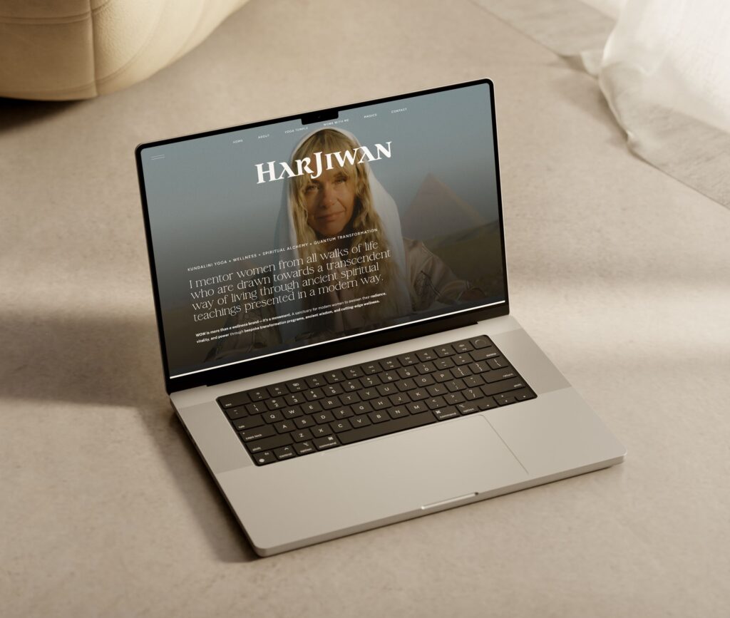 Transparent Header Menu in Showit Styling